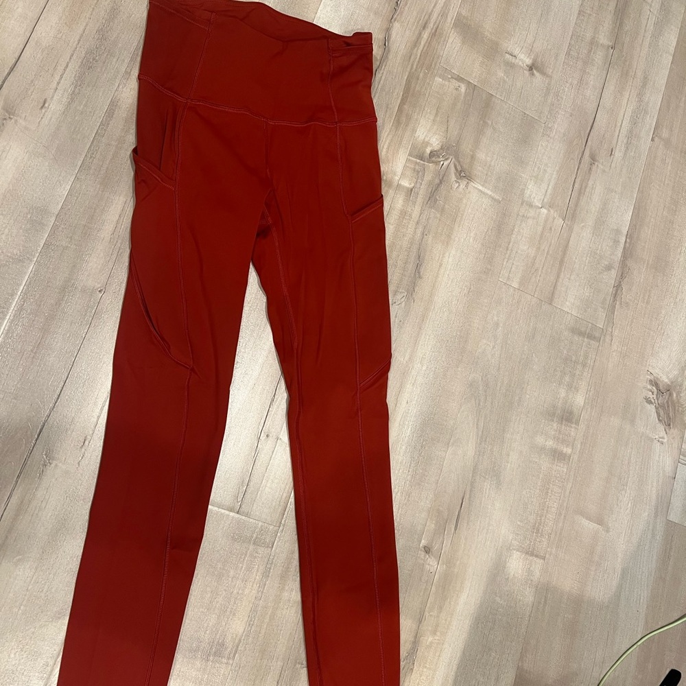 Lululemon size 2, 25 inch inseam leggings